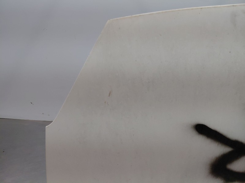 Recambio de capot para peugeot partner kasten active referencia OEM IAM 7901P7  