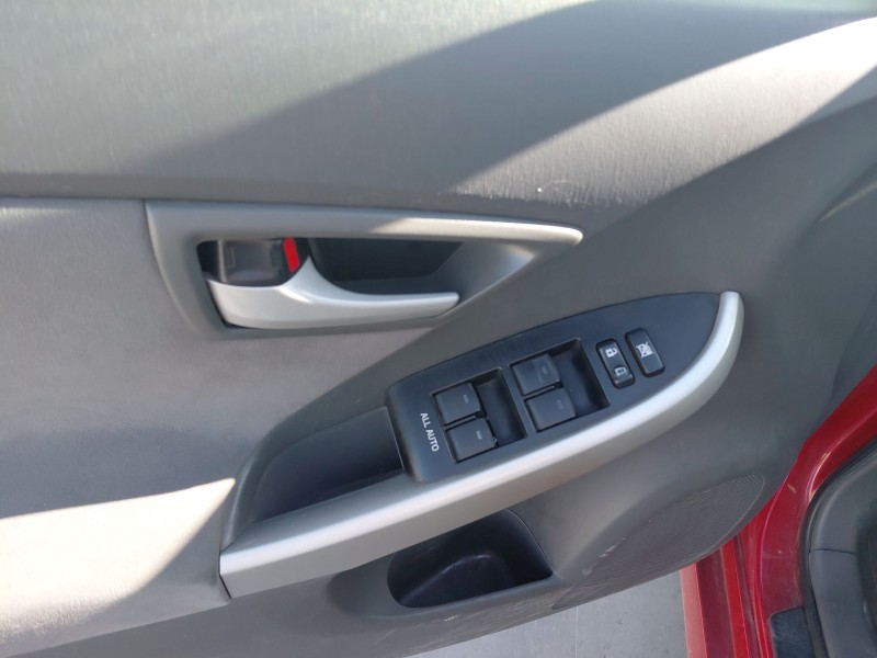 toyota prius (_w3_) del año 2010