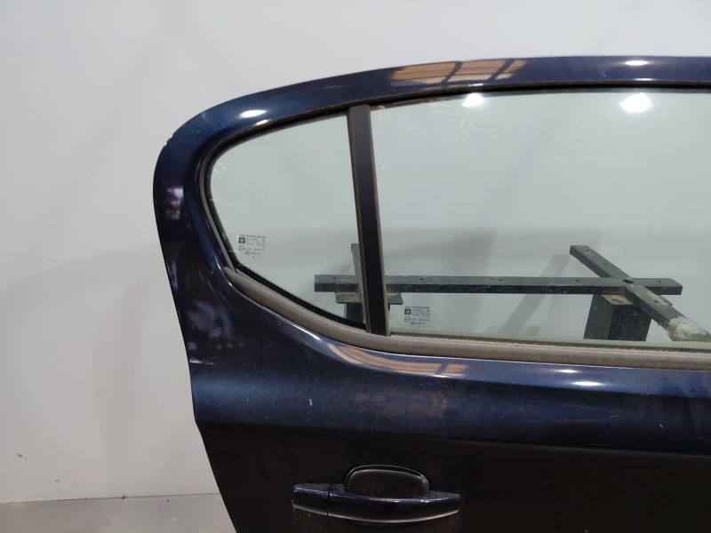 Recambio de puerta trasera derecha para opel corsa e design referencia OEM IAM 39135552  