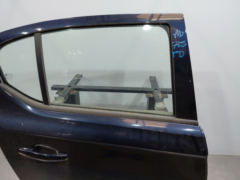 Recambio de puerta trasera derecha para opel corsa e design referencia OEM IAM 39135552  