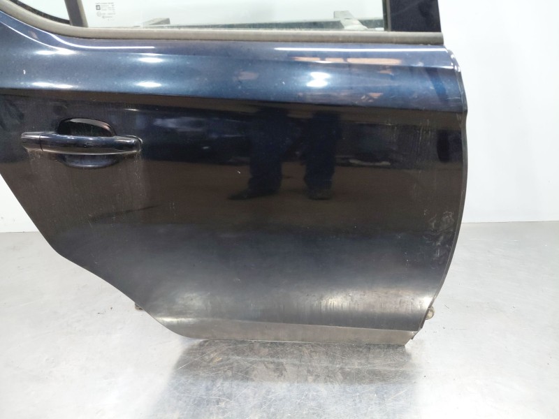 Recambio de puerta trasera derecha para opel corsa e design referencia OEM IAM 39135552  