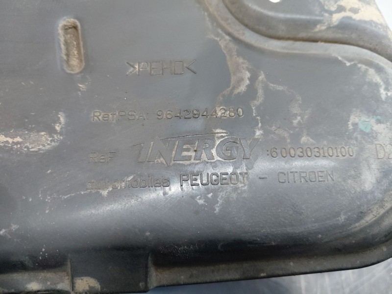 Recambio de deposito aditivo fap ( urea - adblue ) para peugeot 407 coupé (6c_) 2.7 hdi referencia OEM IAM   