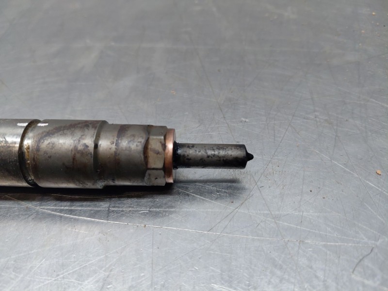 Recambio de inyector para peugeot 3008 gt line referencia OEM IAM 9828959880  