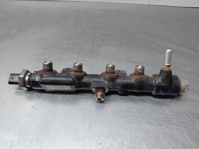 Recambio de rampa inyectora para peugeot 3008 gt line referencia OEM IAM 9821399680 9810824880 