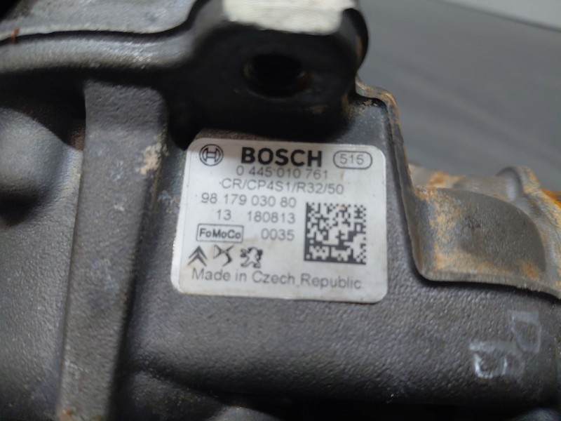 Recambio de bomba inyeccion para peugeot 3008 gt line referencia OEM IAM 9817903080  