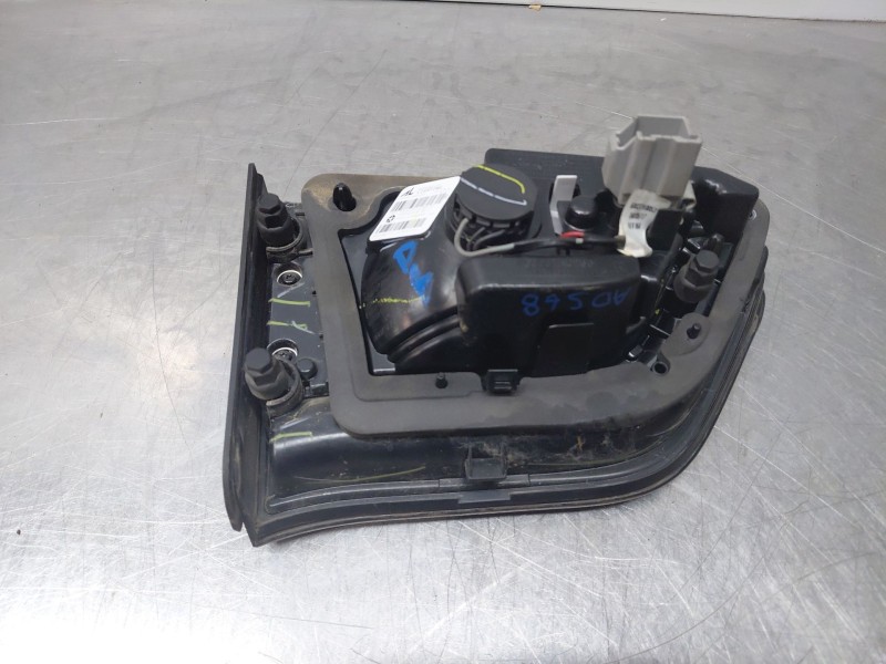 Recambio de piloto trasero derecho interior para jeep compass ii multiair referencia OEM IAM 55112684AA P55112684AA 