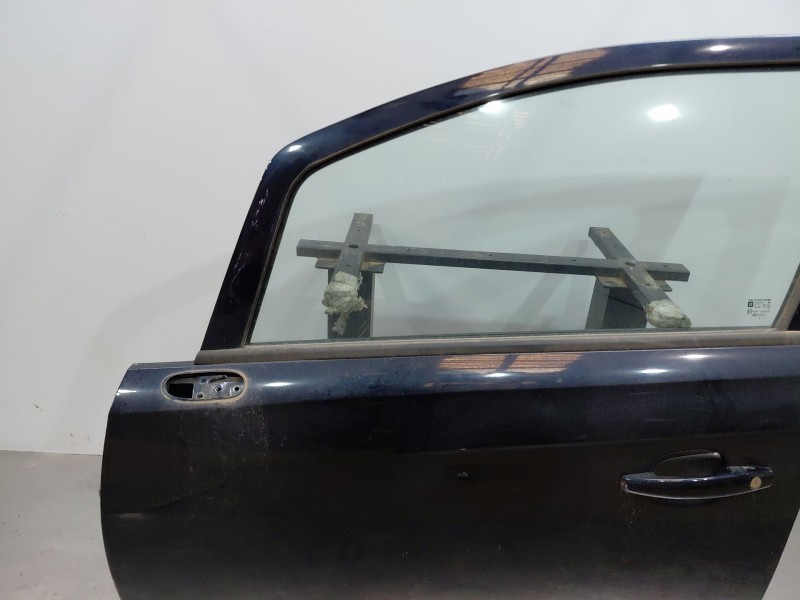 Recambio de puerta delantera izquierda para opel corsa e design referencia OEM IAM 39171068  