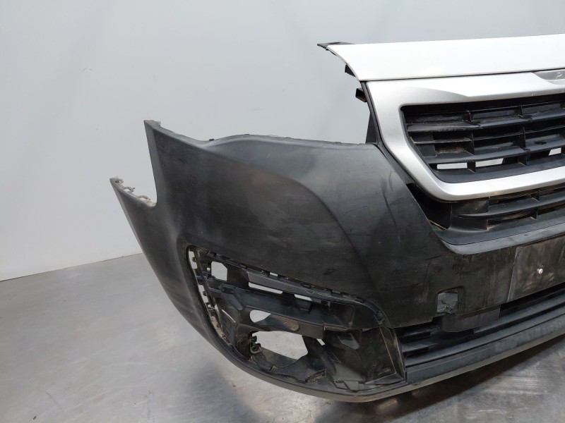 Recambio de paragolpes delantero para peugeot partner kasten active referencia OEM IAM 1613563580  