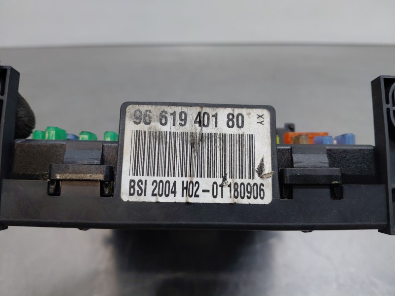 Recambio de caja reles / fusibles para peugeot 407 sw (6e_, 6d_) 2.7 hdi referencia OEM IAM 9661940180  