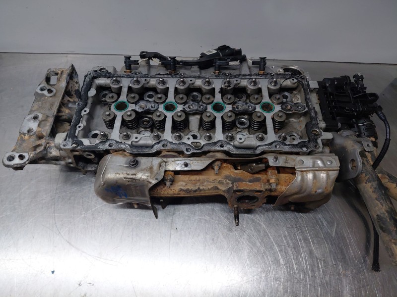 Recambio de culata para peugeot 3008 gt line referencia OEM IAM 1623158880  