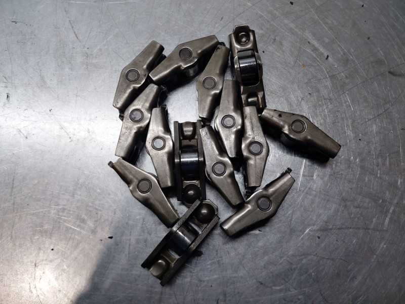 Recambio de culata para peugeot 3008 gt line referencia OEM IAM 1623158880  