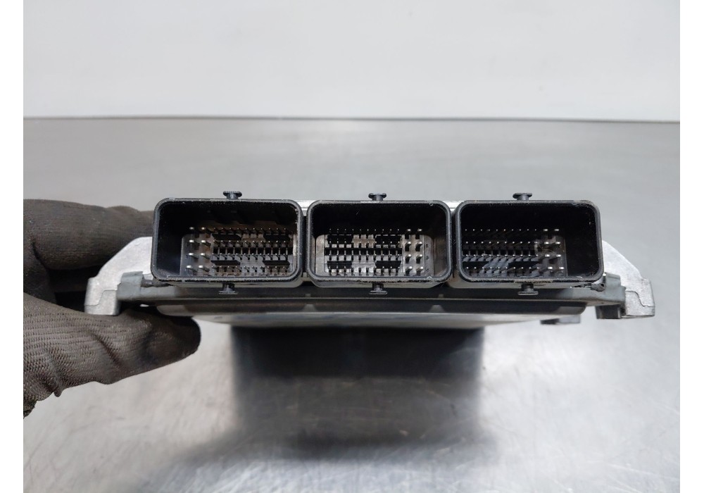 Recambio de centralita motor uce para peugeot 407 sw (6e_, 6d_) 2.7 hdi referencia OEM IAM 9648237680  