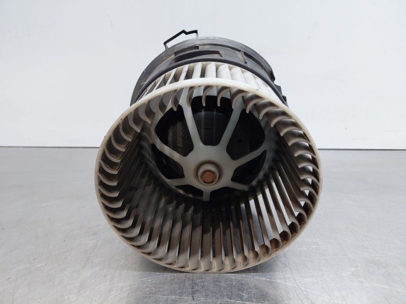 Recambio de motor calefaccion para peugeot 407 sw (6e_, 6d_) 2.7 hdi referencia OEM IAM 6441S3  