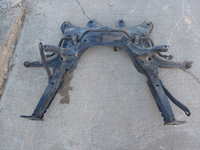 Recambio de puente delantero para fiat 500 sport referencia OEM IAM 52064531  