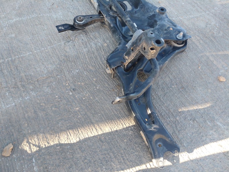 Recambio de puente delantero para seat ateca style go referencia OEM IAM 3Q0199315D  