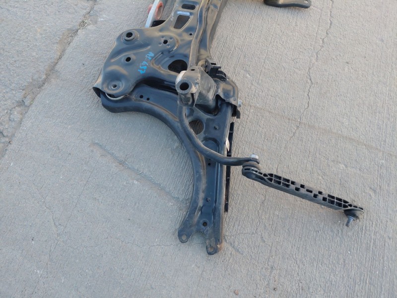 Recambio de puente delantero para seat arona suv referencia OEM IAM 2Q0199315  