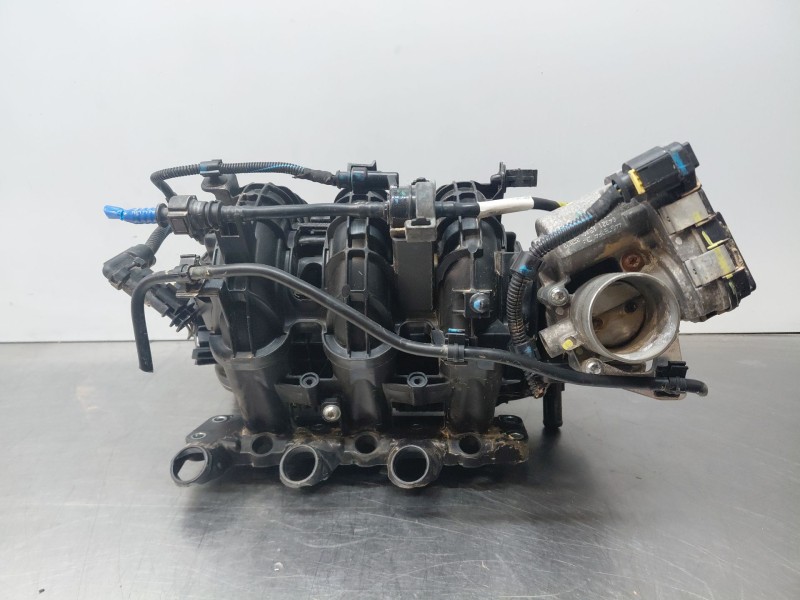 Recambio de colector admision para fiat 500 dolcevita referencia OEM IAM 77368799  