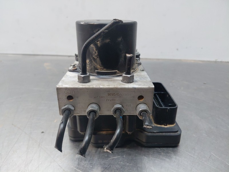 Recambio de abs para fiat 500 dolcevita referencia OEM IAM 52180732  