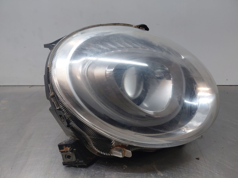 Recambio de faro derecho para fiat 500 dolcevita referencia OEM IAM 52129441  