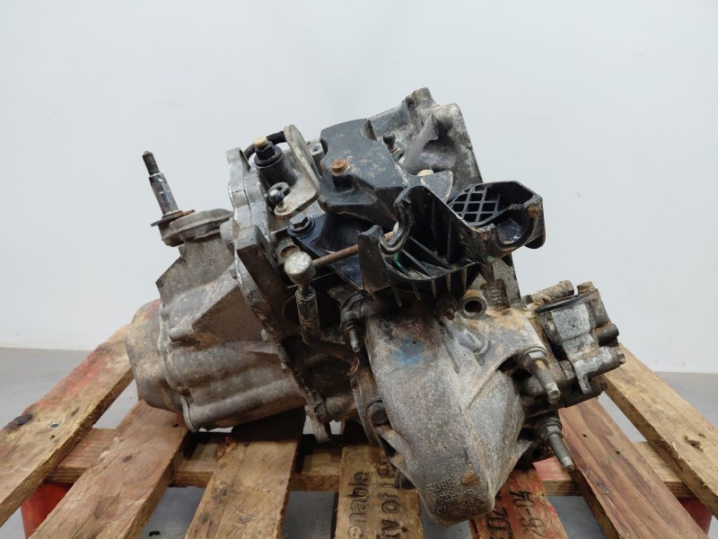 Recambio de caja cambios para peugeot partner kasten active referencia OEM IAM   