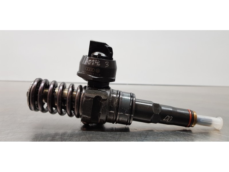 Recambio de inyector para volkswagen touareg (7la) tdi r5 referencia OEM IAM 070130073NX 0986441523  Recambio de inyector para volkswagen touareg (7la) tdi r5 referencia OEM IAM 070130073NX 0986441523