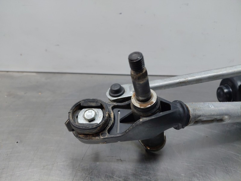 Recambio de motor limpia delantero para opel mokka edition referencia OEM IAM 9824784980  