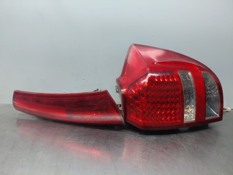 Recambio de piloto trasero derecho para kia cee´d sporty wagon active referencia OEM IAM   