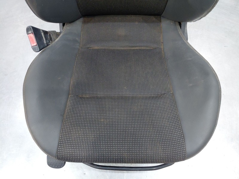 Recambio de asiento delantero izquierdo para opel tigra twin top cosmo referencia OEM IAM 9115322  
