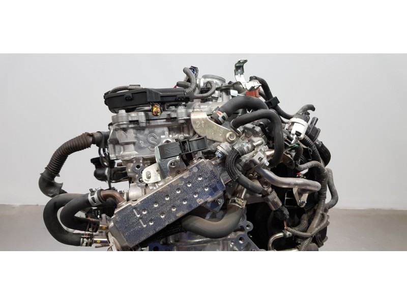 Recambio de motor completo para lexus is 300h referencia OEM IAM 2AR-FSE  