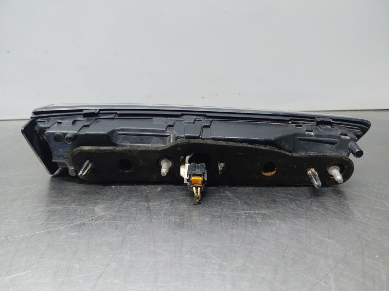 Recambio de piloto trasero derecho interior para opel mokka edition referencia OEM IAM   