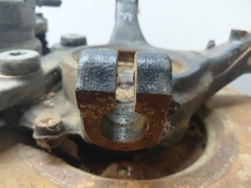 Recambio de mangueta delantera derecha para opel mokka edition referencia OEM IAM   