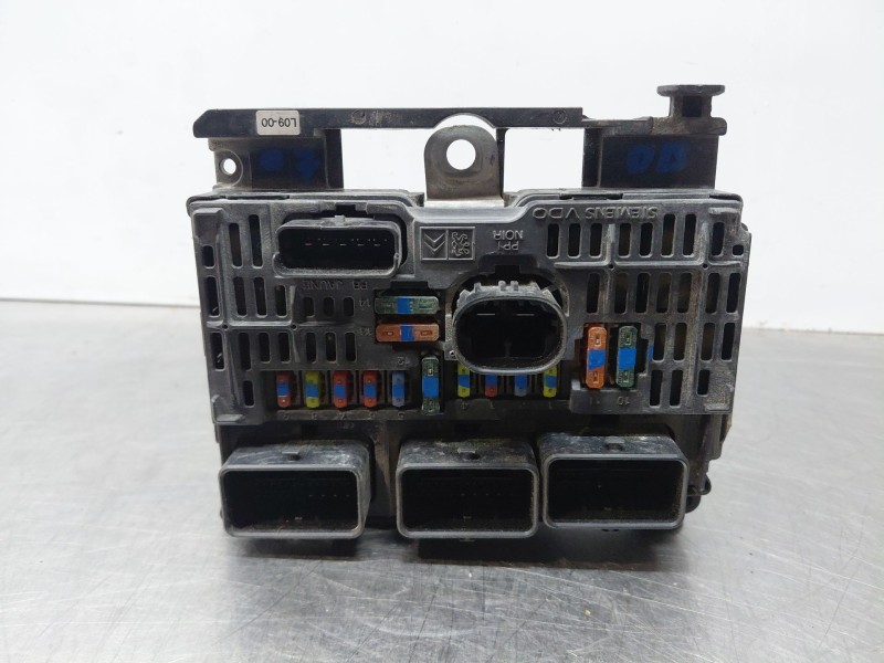 Recambio de caja reles / fusibles para peugeot 407 coupé (6c_) 2.7 hdi referencia OEM IAM 9658070980  