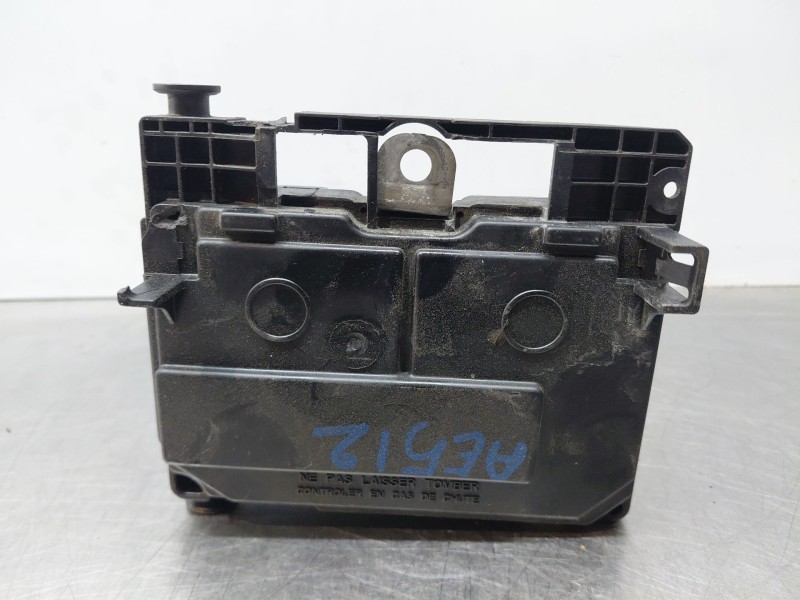 Recambio de caja reles / fusibles para peugeot 407 coupé (6c_) 2.7 hdi referencia OEM IAM 9658070980  