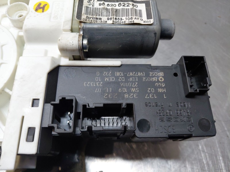 Recambio de elevalunas delantero izquierdo para peugeot 407 coupé (6c_) 2.7 hdi referencia OEM IAM 9221V8  