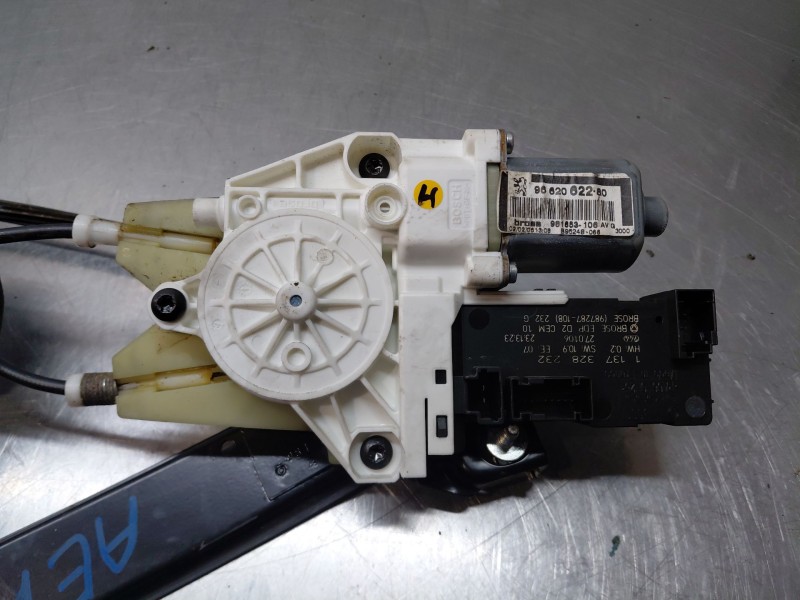 Recambio de elevalunas delantero izquierdo para peugeot 407 coupé (6c_) 2.7 hdi referencia OEM IAM 9221V8  