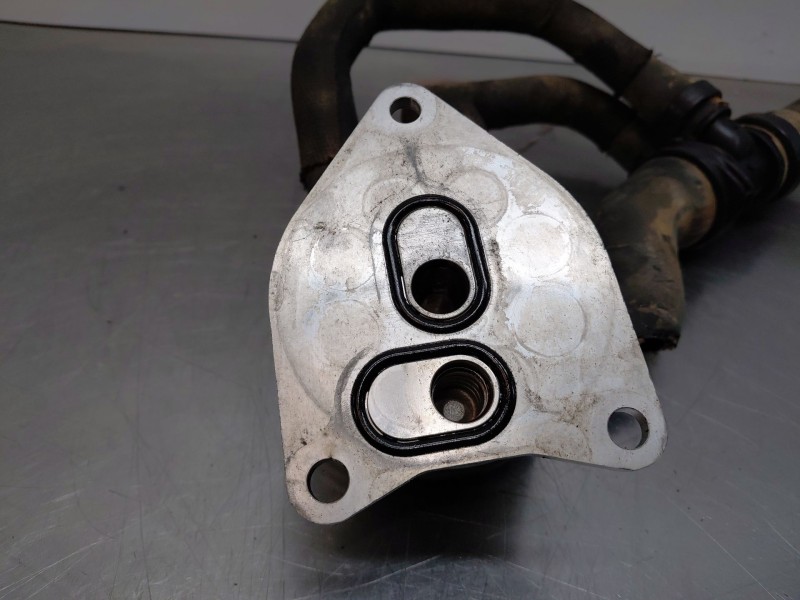 Recambio de enfriador aceite motor para peugeot 3008 gt line referencia OEM IAM 9827747580  