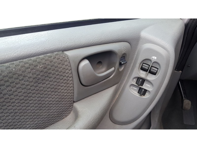 chrysler voyager (rg) del año 2005