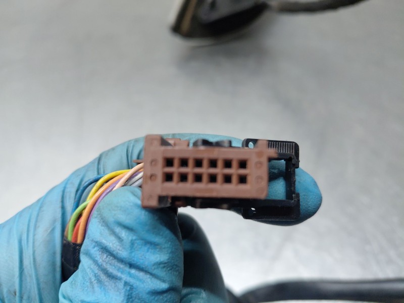 Recambio de retrovisor derecho para peugeot 407 coupé (6c_) 2.7 hdi referencia OEM IAM 815495  