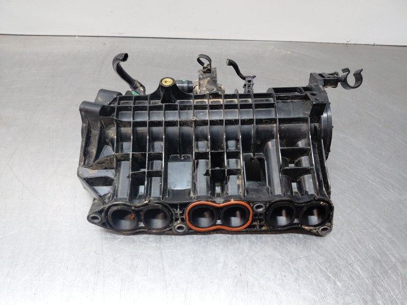 Recambio de colector admision para ford focus active referencia OEM IAM 2678434  
