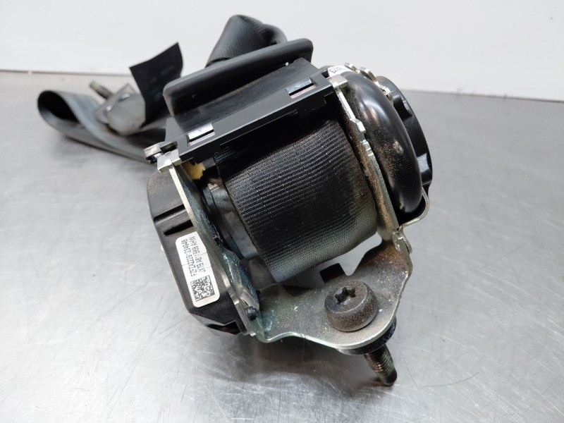 Recambio de cinturon seguridad trasero derecho para ford focus active referencia OEM IAM 2770017  