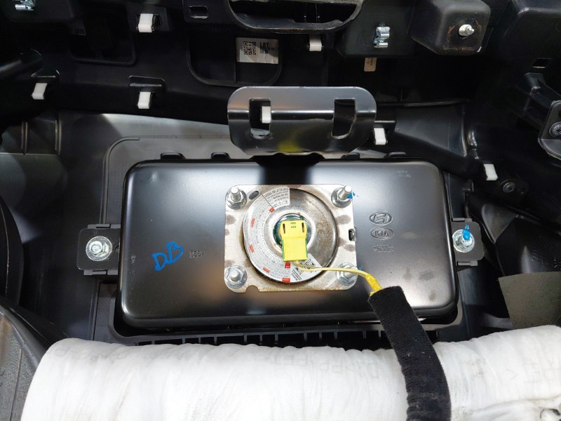 Recambio de kit airbag para hyundai kona hybrid referencia OEM IAM 84710J9000TRY  