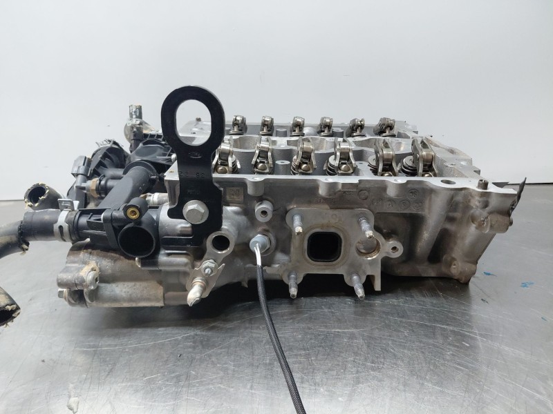 Recambio de culata para ford focus active referencia OEM IAM 2521463  