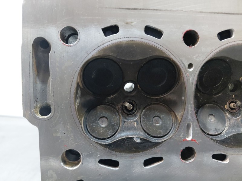 Recambio de culata para ford focus active referencia OEM IAM 2521463  