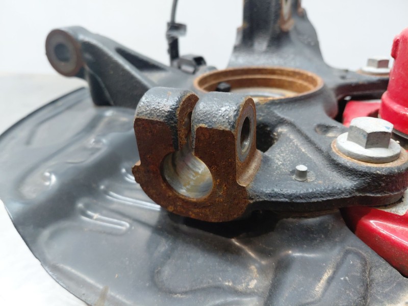 Recambio de mangueta delantera izquierda para ford focus active referencia OEM IAM 2194091  