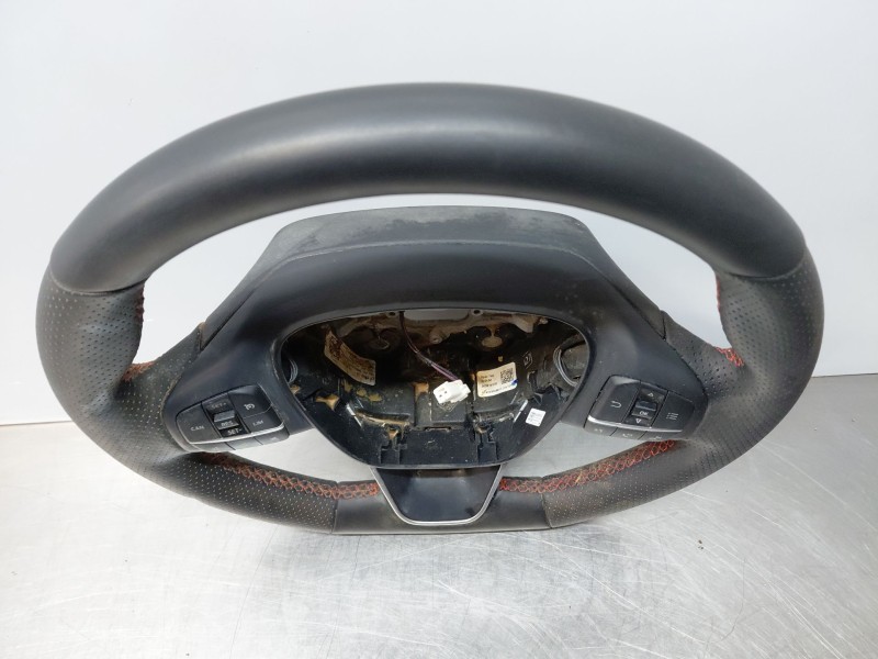 Recambio de volante para ford focus active referencia OEM IAM 2542753  