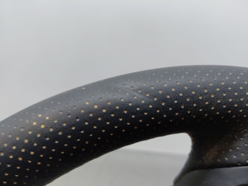 Recambio de volante para ford focus active referencia OEM IAM 2542753  