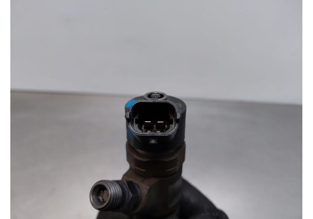 Recambio de inyector para ford focus ii (da_, hcp, dp) 1.6 tdci referencia OEM IAM 0445110259  