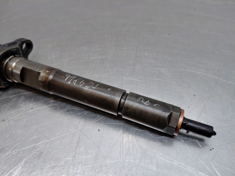 Recambio de inyector para ford focus ii (da_, hcp, dp) 1.6 tdci referencia OEM IAM 0445110259  