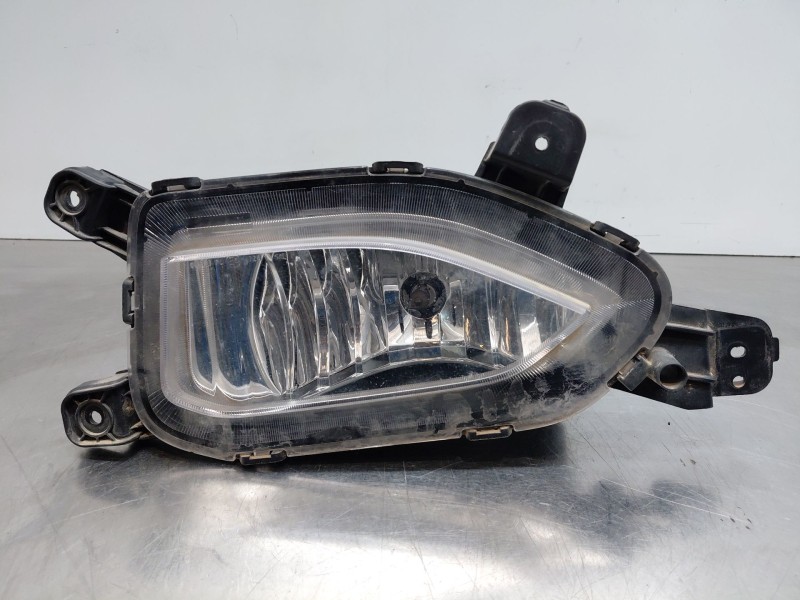 Recambio de faro antiniebla derecho para hyundai kona hybrid referencia OEM IAM 92202J9000  