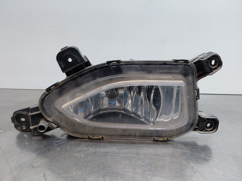Recambio de faro antiniebla izquierdo para hyundai kona hybrid referencia OEM IAM 92201J9000  